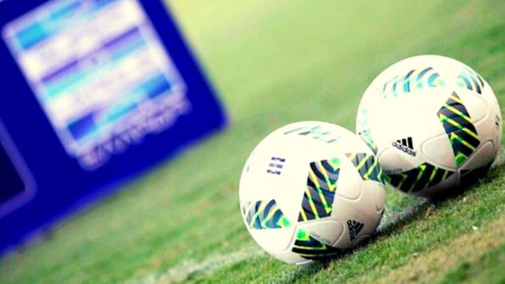 Τον Ιανουάριο η επανέναρξη Σούπερ Λιγκ 2 και Football League! | sports365.gr
