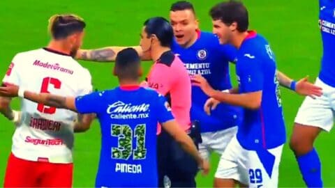 Ο κακός χαμός στο Μεξικό με τον διαιτητή που σώζει σίγουρο γκολ! (Vid)