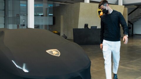 Έκανε δώρο στον εαυτό του μια Lamborghini ο Ντιμπαλά! (pic)