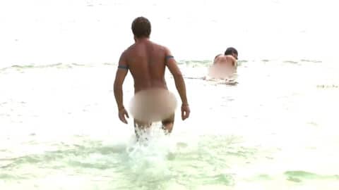 Survivor 4 Spoiler (26/05): Οι μπλε το τερμάτισαν – Έκαναν γυμνοί μπάνιο στην Θάλασσα! (Vid)