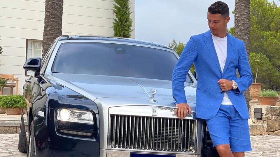 Ronaldo όπως λέμε Rolls Royce, Φεράρι και… Γιούβε;