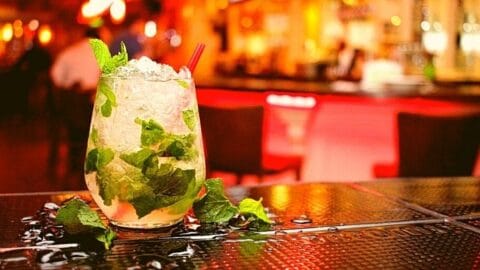 Cocktails & Bars: Καλοκαίρι χωρίς Mojito (Μοχίτο) γίνεται; Δεν γίνεται!