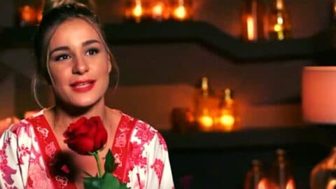 The Bachelor 2 Spoiler: Η Ιωάννα έγινε “τριανταφυλλένια”! (Vids)