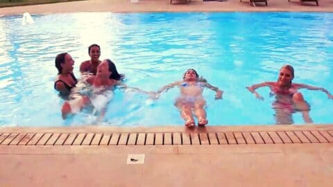 The Bachelor 2 Spoiler: Ώρα για συγχρονισμένη κολύμβηση, και οι μαγικές κινήσεις της Λένας! (Vids)