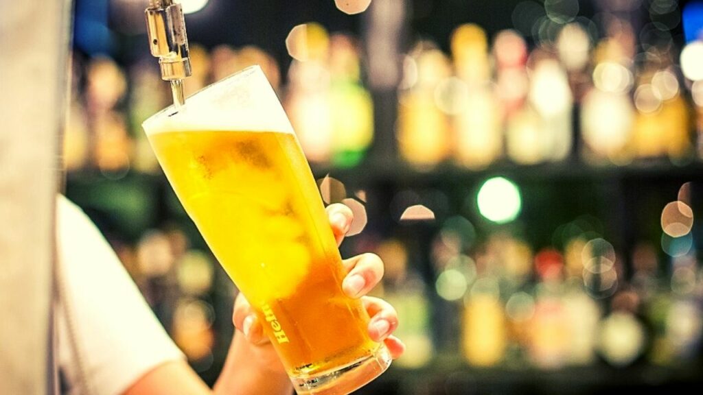 Η μπύρα δεν είναι μόνο ωραία, αλλά έχει ακόμα επτά λόγους να την προτιμάς! | sports365.gr