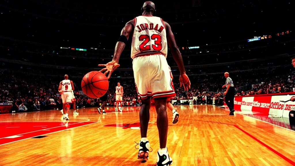 NBA: Ο θρύλος Μάικλ Τζόρνταν επέλεξε την ονειρική πεντάδα όλων των εποχών! | sports365.gr