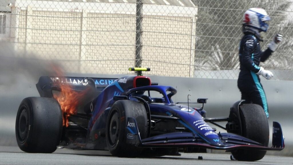 Έπιασε φωτιά η Williams του Λατίφι στο Μπαχρέιν! (vids) | sports365.gr