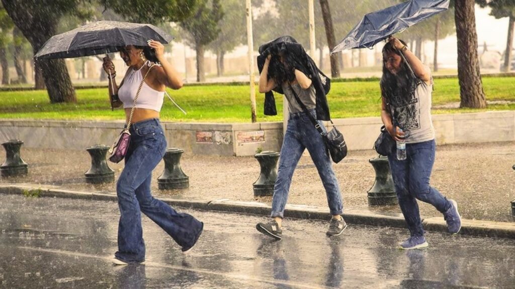 Καιρός (12/08): Αστάθεια τις επόμενες ημέρες με βροχές και καταιγίδες! | sports365.gr