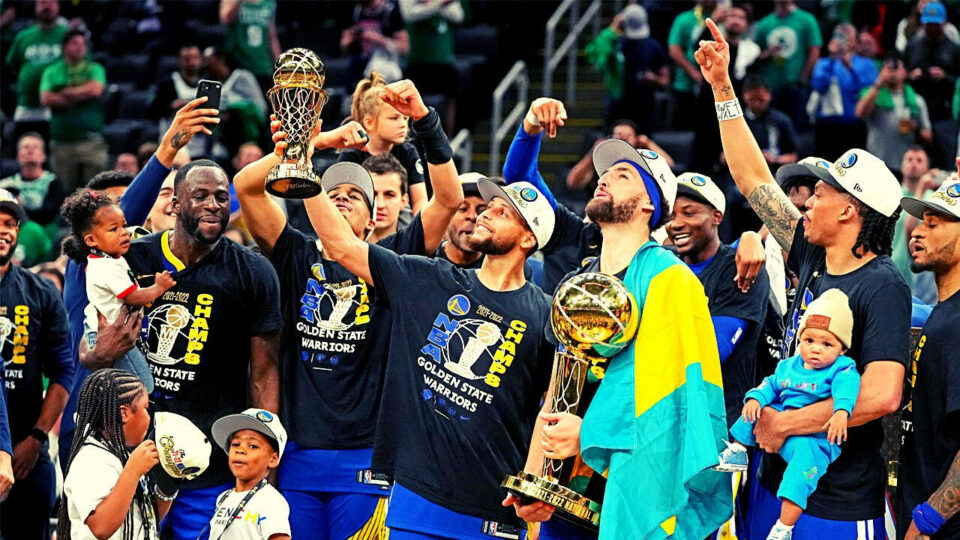 Στεφ Κάρι: Ο “βασιλιάς” των αμοιβών στο NBA!