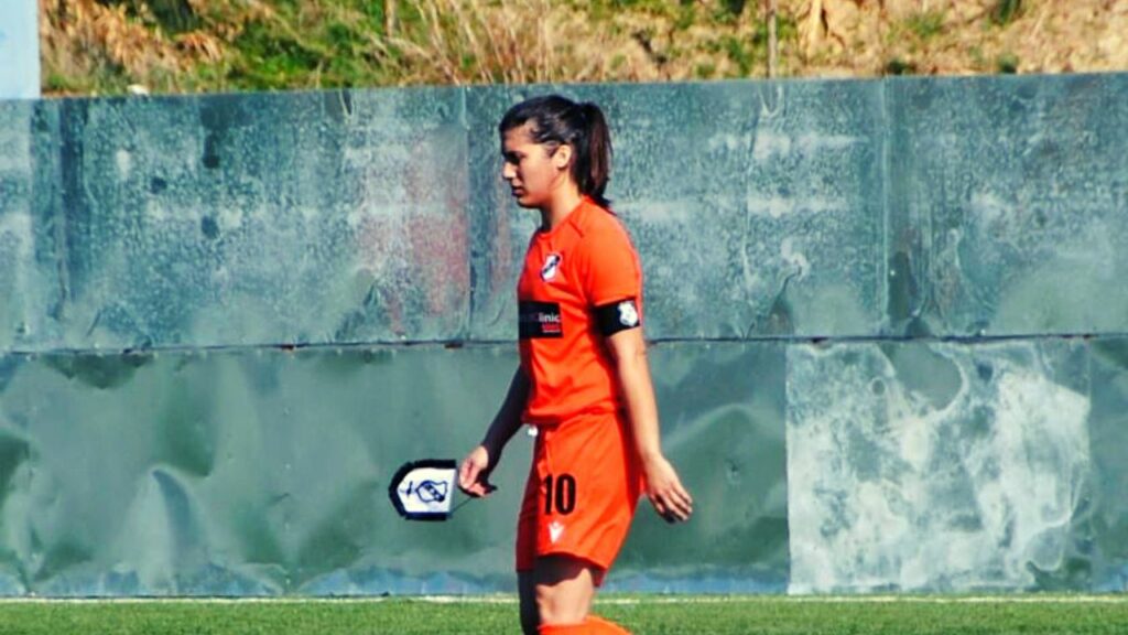 ΟΦΗ ποδόσφαιρο γυναικών: Ανανέωσε με την αρχηγό, Βάσω Κυδωνάκη! (pic) | sports365.gr