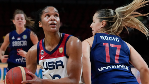 Μουντομπάσκετ γυναικών: Πέρασαν “αέρα” στα ημιτελικά οι ΗΠΑ επί της Σερβίας (88-55)