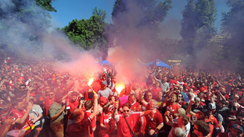 Champions League: Η fan zone του τελικού στο Κίεβο γέμισε συντρίμμια μετά από βομβαρδισμό