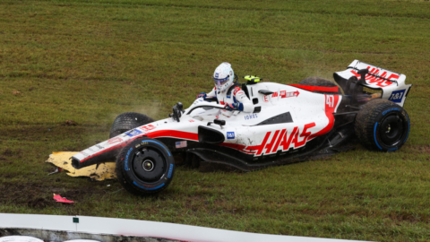 Formula 1: Το… έχασε ο Μικ Σουμάχερ και κατέληξε στις μπάρες! (vid)