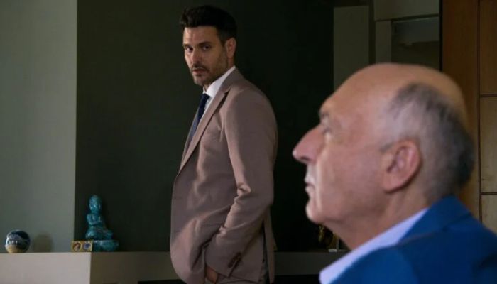 Παγιδευμένοι: Ο Δημήτρης επισκέπτεται τον Στέλιο στη φυλακή. | sports365.gr