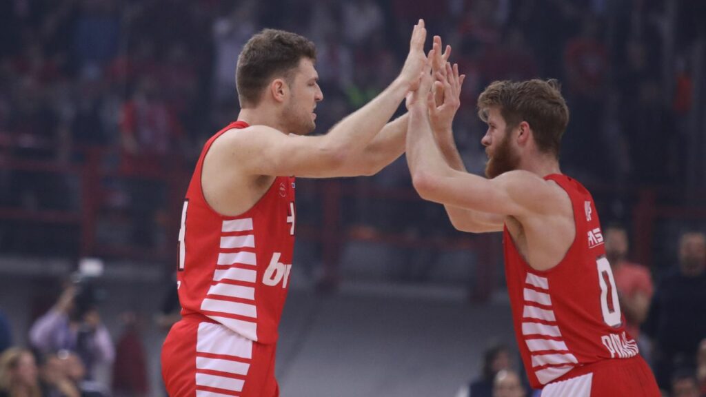 Ολυμπιακός – Παναθηναϊκός: Το ντέρμπι βάφτηκε ερυθρόλευκο! (vids) | sports365.gr