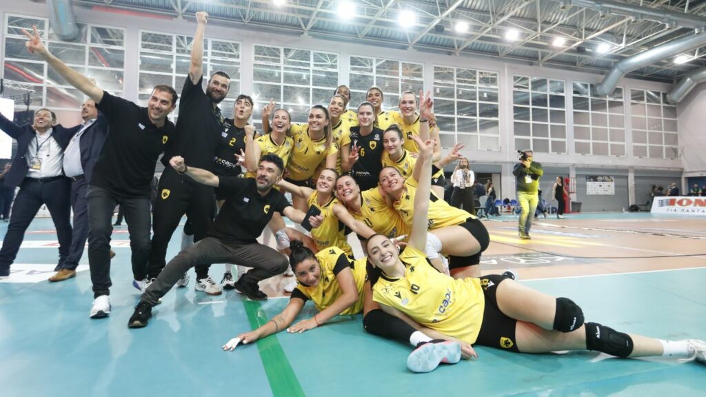 Η ΑΕΚ κατέκτησε τον τρίτο τίτλο της στο γυναικείο βόλεϊ! (vids) | sports365.gr