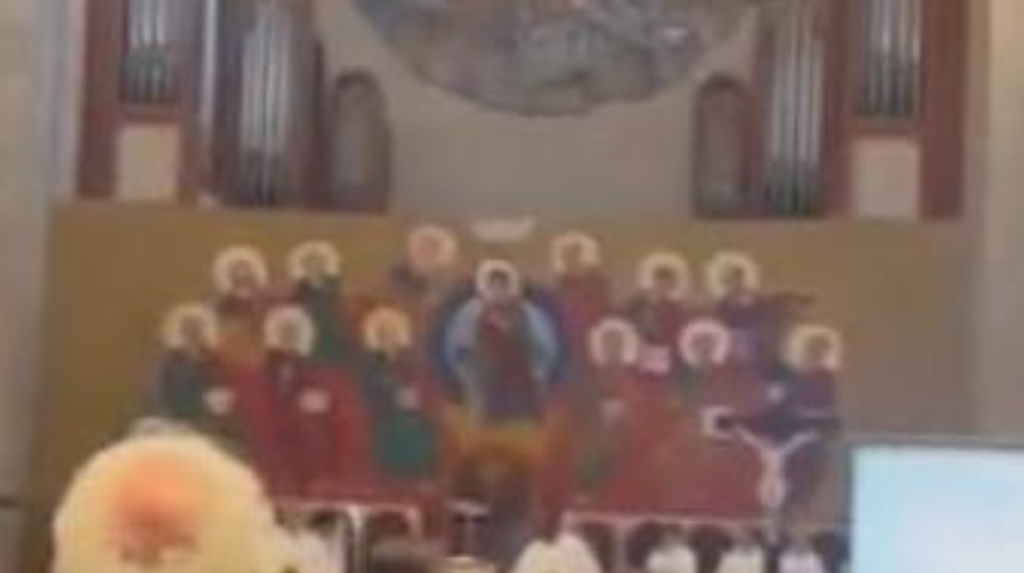 Τρέλα σε εκκλησία στη Νάπολη την ώρα της λειτουργίας: πρώτος ο ιερέας φώναζε συνθήματα! (vid) | sports365.gr