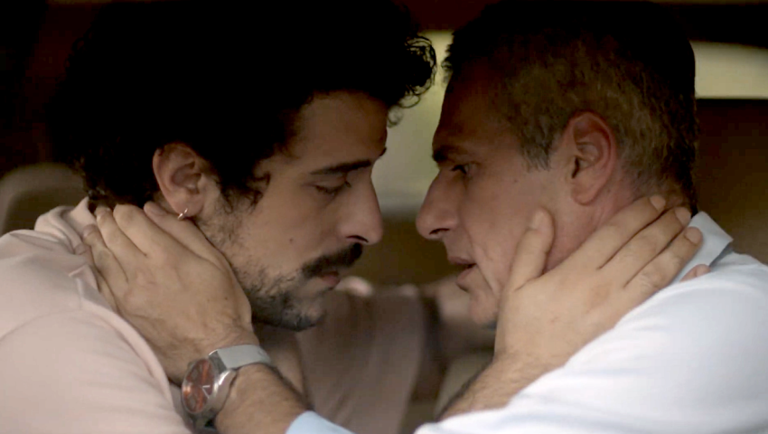 Μετά το gay φιλί: Oι νέες σκηνές του Μάριου Αθανασίου με συμπρωταγωνιστή του κόβονται (pics)