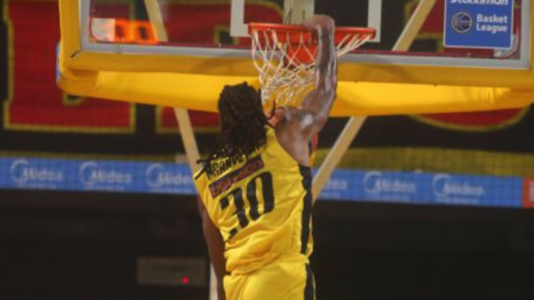 Η FIBA αποθέωσε το κάρφωμα «δυναμίτη» του Μπάνκστον (vid)